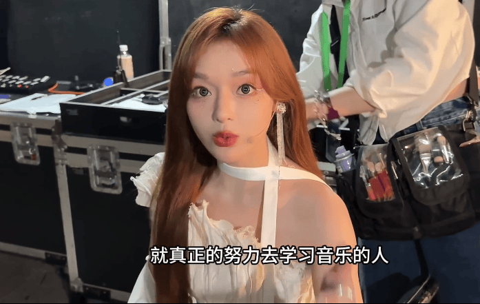 黄霄雲舅妈癌症去世黄霄雲舅妈癌症去世，生命的离去与我们的思考