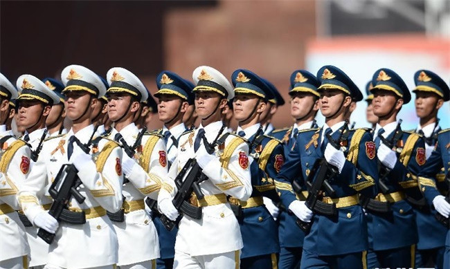 阅兵的电影叫什么名字关于阅兵的电影有很多，以下是其中一些名字